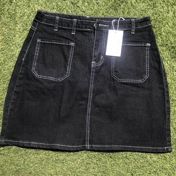 Urbanic Dresses & Skirts - Skirt